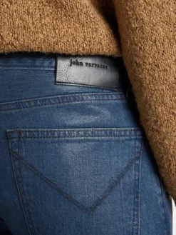 J702 - NICOLA WASH-John Varvatos Hot